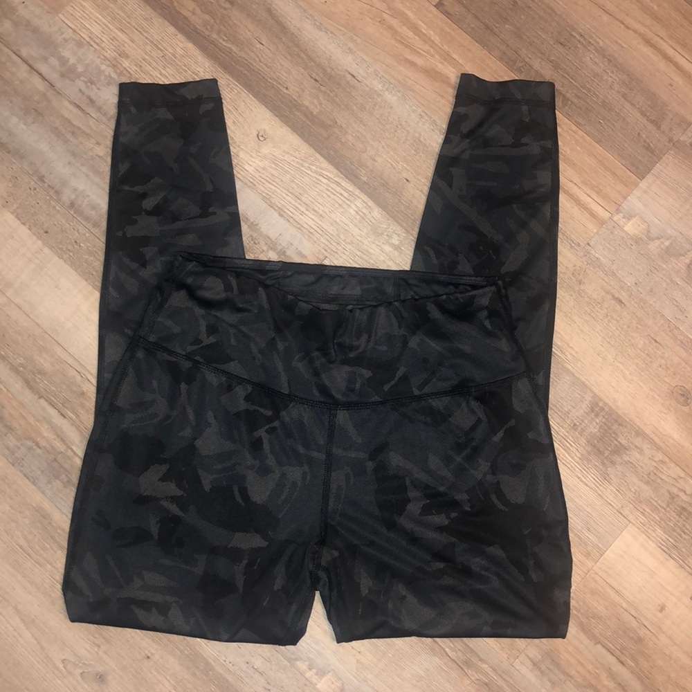 4/$15 Avia Women Activewear Legging - M